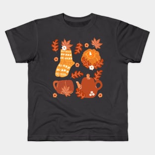 Cozy Autumn Pattern lets cuddle stay cozy weather Kids T-Shirt